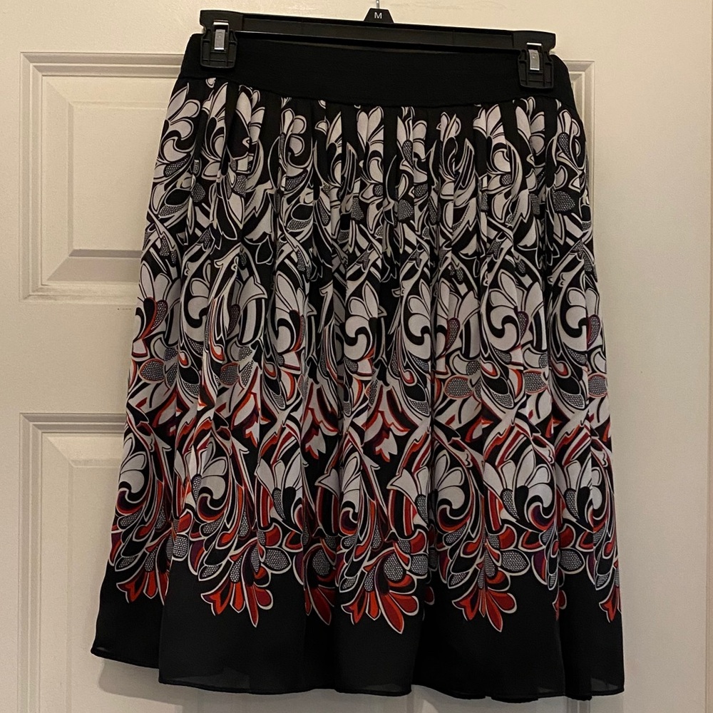 White House Black Market Women’s Size 8 Skirt